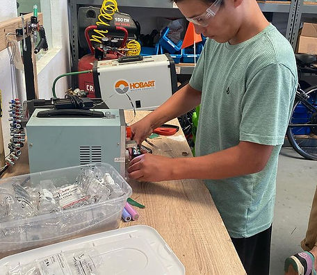 Tesla drive hardware and workshop equipment at EV-LC